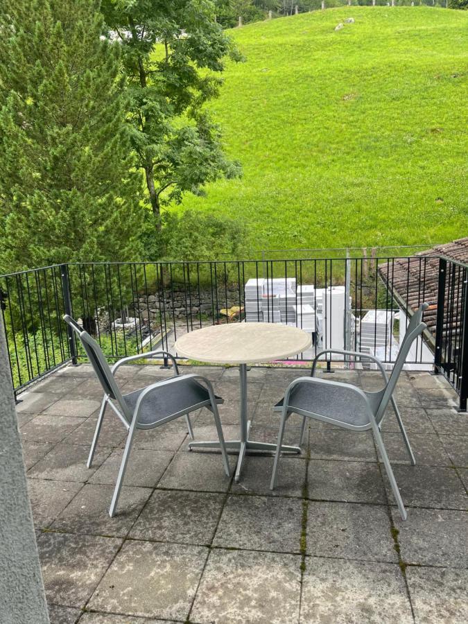 Apartamento Haus Alpenhof Wassen Exterior foto